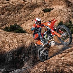 350 EXC-F MY 2017 Action 06